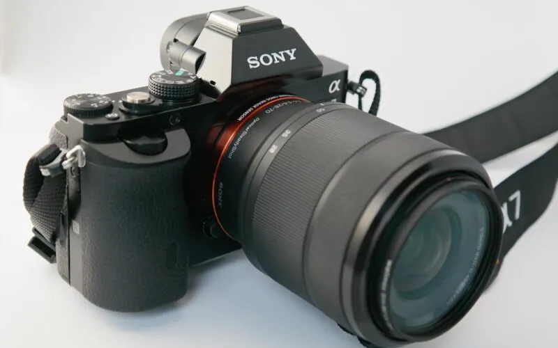 Zdjęcie Jak wybrać idealny obiektyw do Sony Alfa 55 i uniknąć błędów przy zakupie