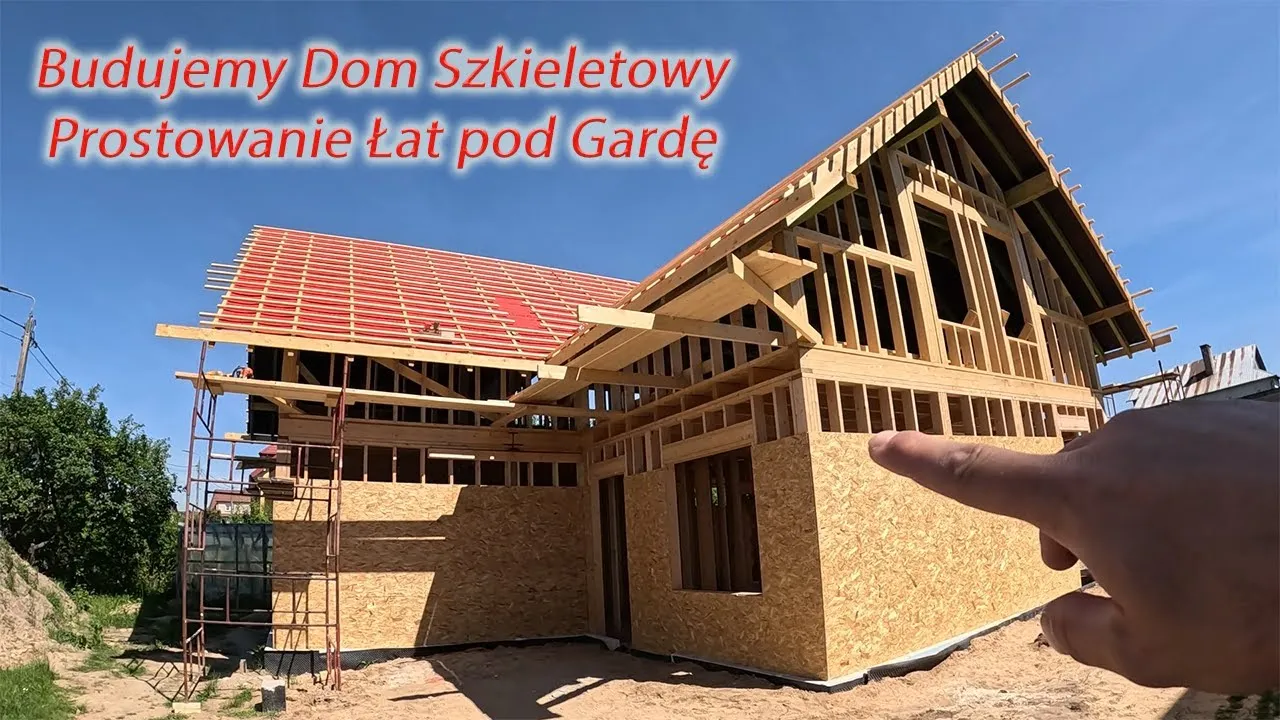 Zdjęcie Jak wyprostować krzywy dach – proste kroki, które uratują Twój dom