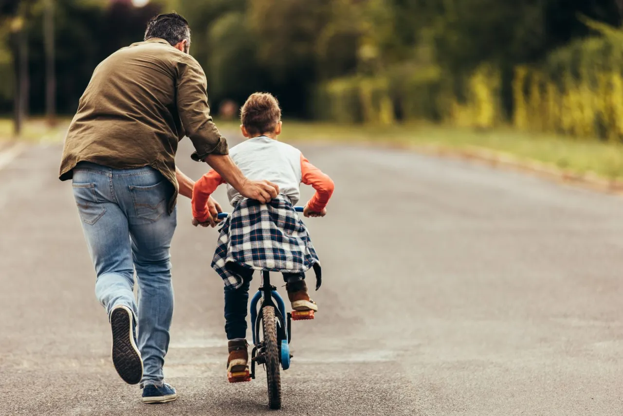 Zdjęcie Jak zamontować kij do roweru i uniknąć problemów podczas jazdy