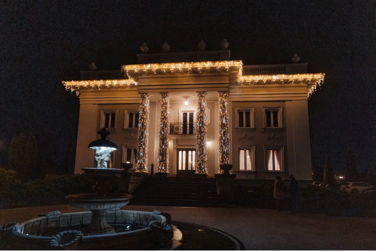 Zdjęcie Ile za fotografa na studniówkę? Sprawdź ceny i oferty fotografów