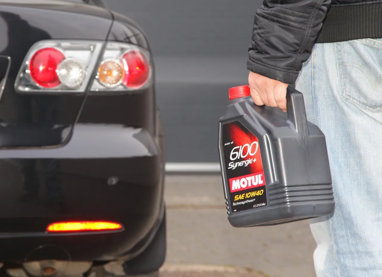 Zdjęcie Jak skutecznie korzystać z motul wyszukiwarka do wyboru oleju?