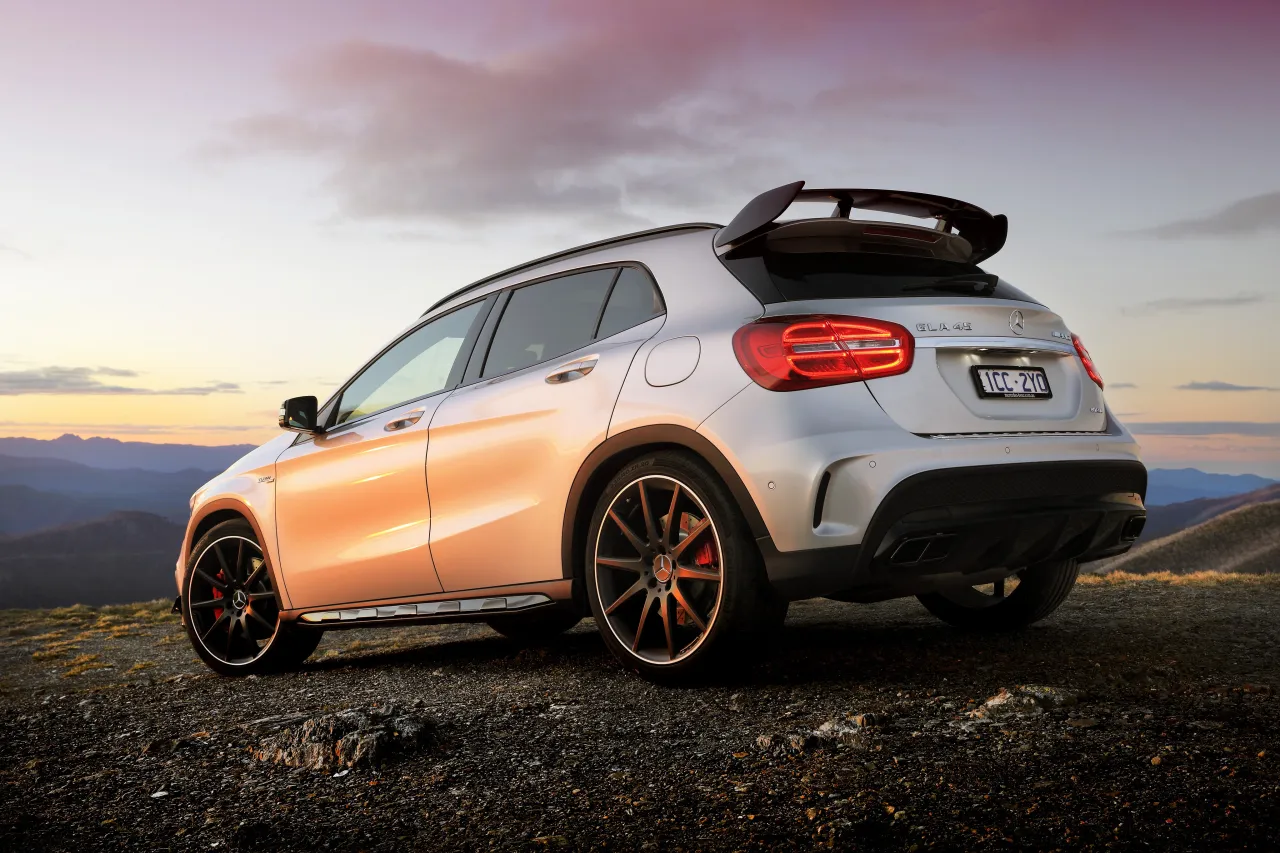 Zdjęcie Mercedes GLA 45 AMG – wszystko, co musisz wiedzieć przed zakupem