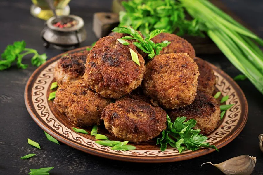 Zdjęcie Ile kalorii ma kotlet mielony z indyka? Zaskakujące wartości odżywcze