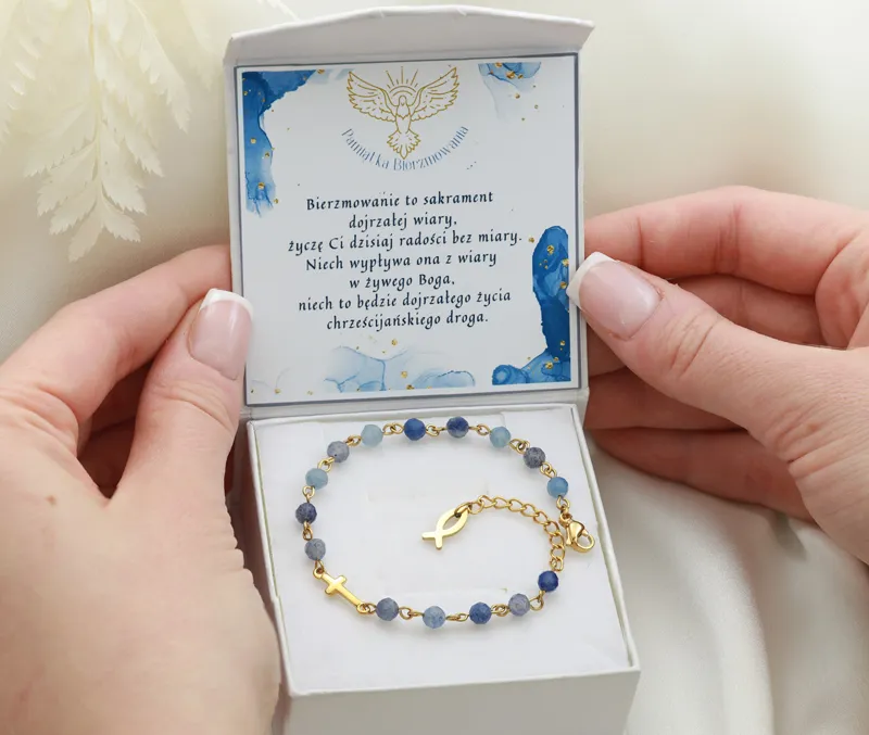 Zdjęcie Na której ręce nosi się różaniec bransoletka i co to oznacza?