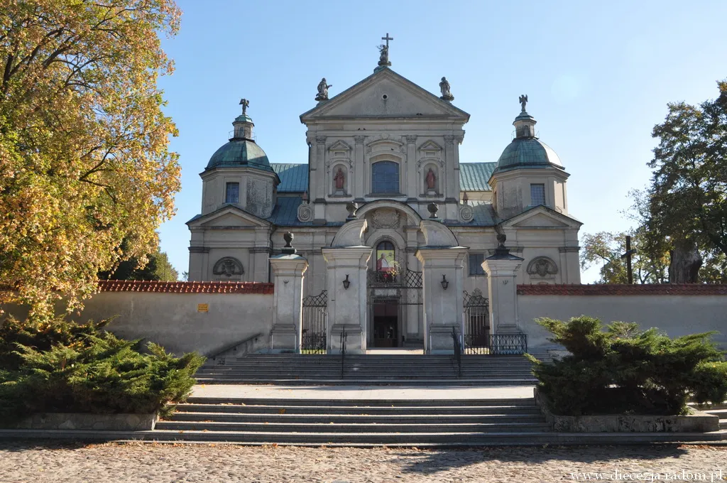Zdjęcie Sanktuarium w Studziannie: Historia, pielgrzymki i tajemnice miejsca