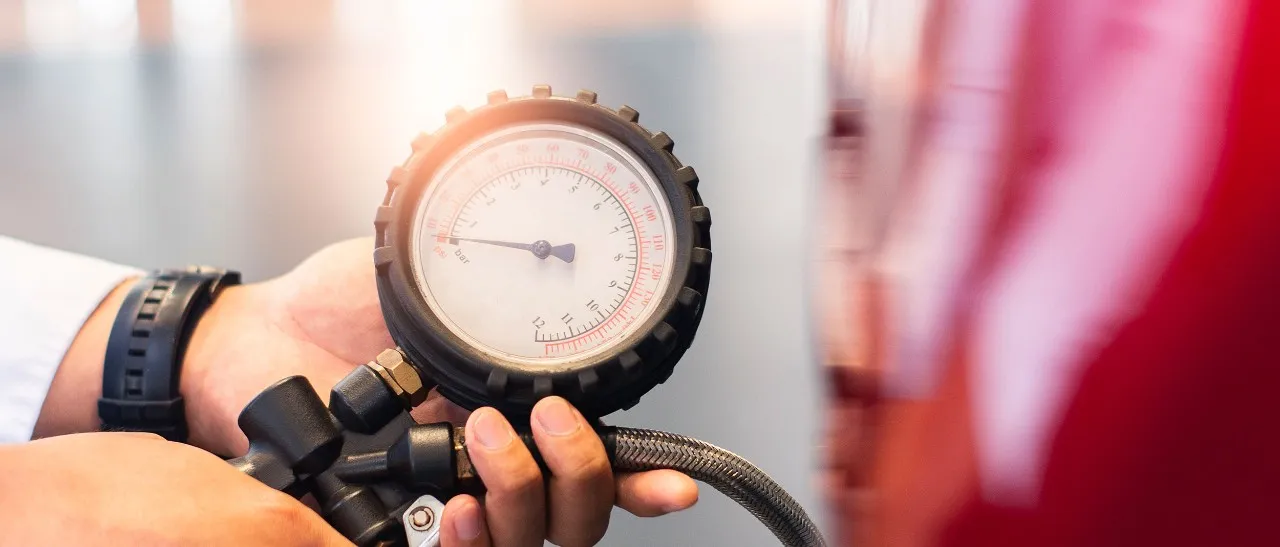 Zdjęcie Jakie ciśnienie w oponach przyczepki samochodowej zapewnia bezpieczeństwo?