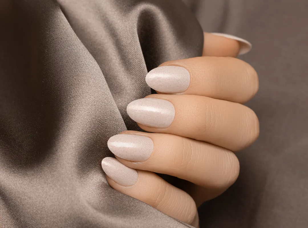 Zdjęcie Jakie kolory paznokci są eleganckie? Inspiracje na wyjątkowy manicure