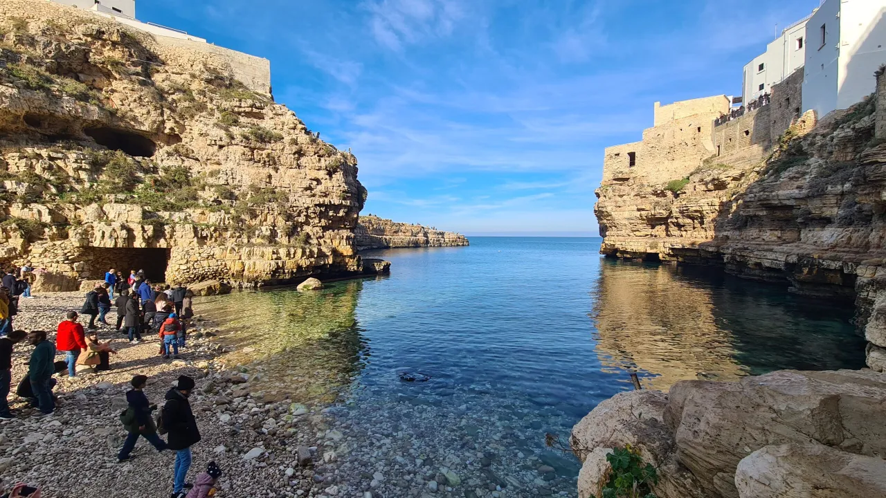 Zdjęcie Polignano a Mare gdzie zjeść: najlepsze lokale i smaki regionu