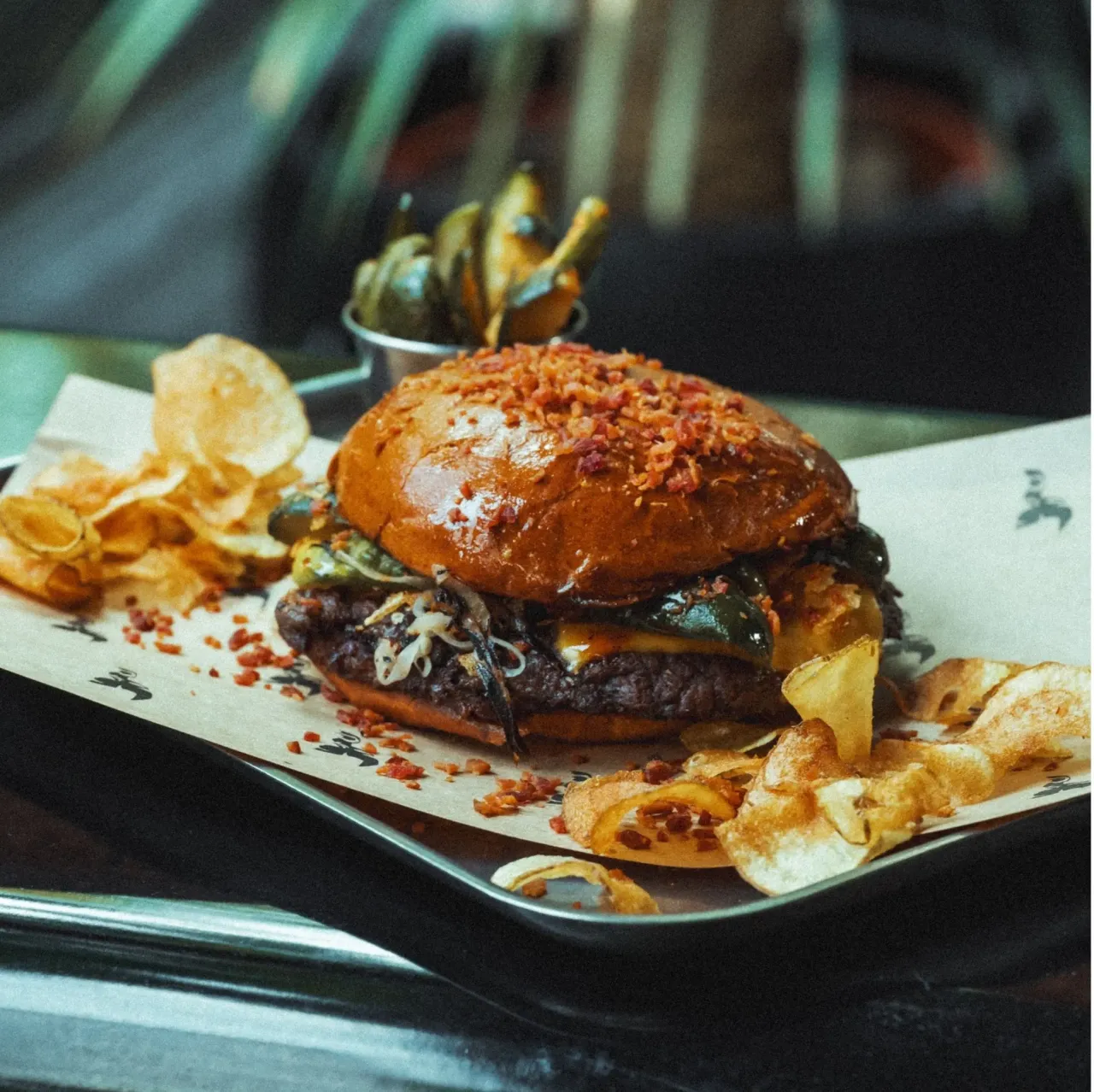 Zdjęcie Sekret idealnego burgera: Jak zrobić domowe hamburgery jak z restauracji