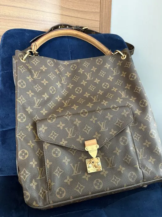 Zdjęcie Gdzie kupić podróbki torebek Louis Vuitton bez ryzyka oszustwa?