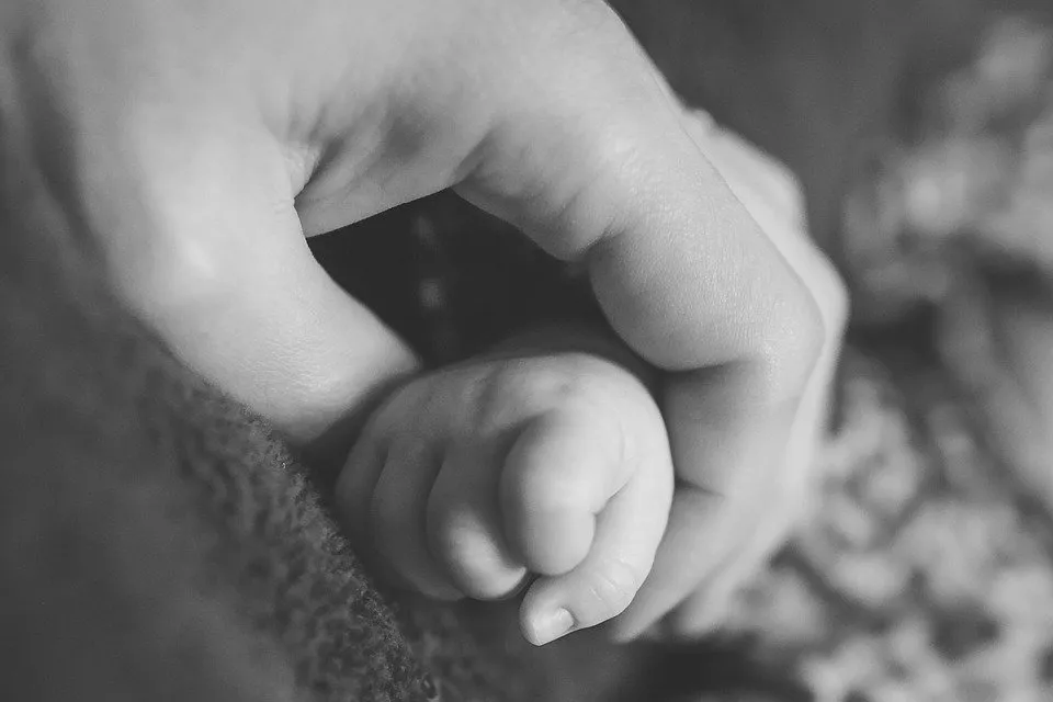 Zdjęcie Depresja poporodowa objawy: jak je rozpoznać i kiedy szukać pomocy