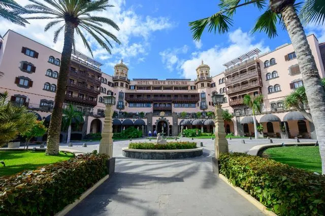 Zdjęcie Hotel Santa Catalina: Historia, lujo y experiencias inolvidables en Gran Canaria