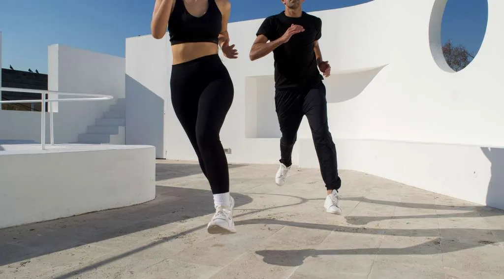 Zdjęcie Bieganie przed czy po siłowni? Optymalna kolejność dla Twoich cel&oacute;w