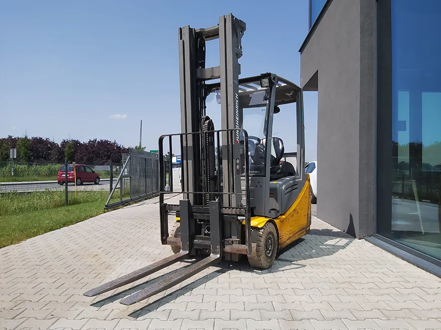 Zdjęcie Zwiększ prędkość wózka elektrycznego Toyota: 5 skutecznych metod