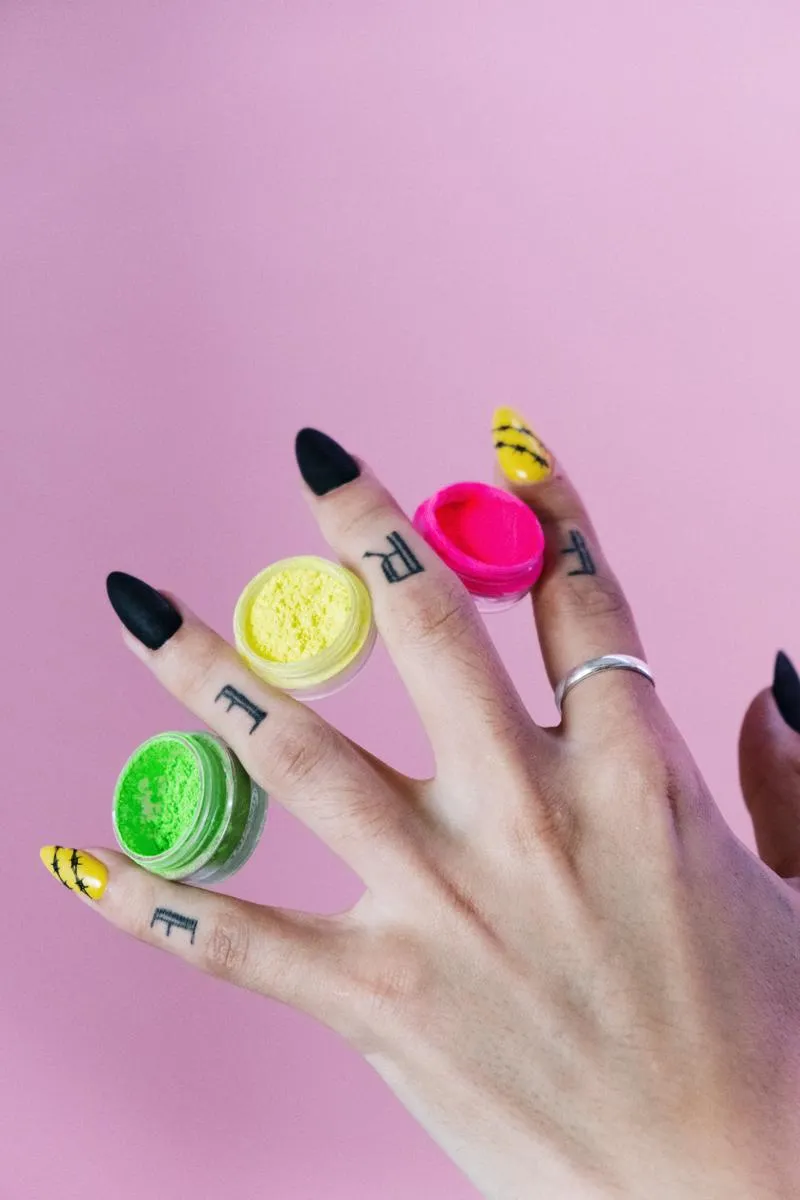 Zdjęcie Gdzie kupić manicure japoński? Najlepsze miejsca i zestawy do wyboru