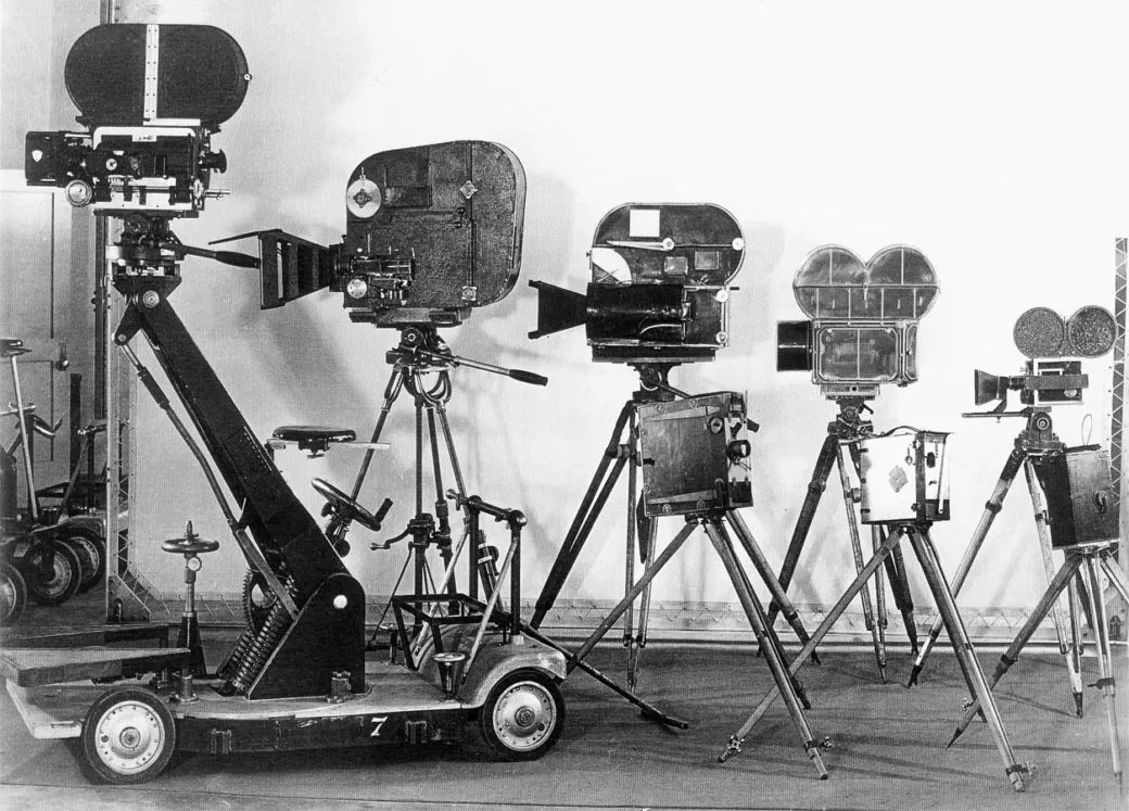 Zdjęcie Ewolucja technik montażu filmowego: od kina niemego do 3D