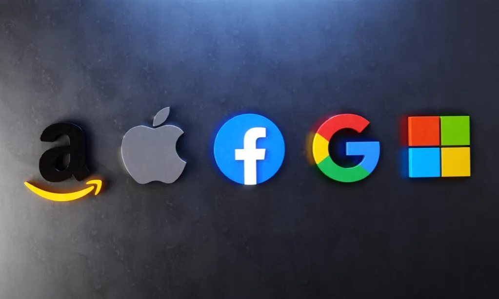 Zdjęcie Topowi giganci technologiczni Amazon, Apple, Meta, Microsoft i Google na celowniku Unii Europejskiej
