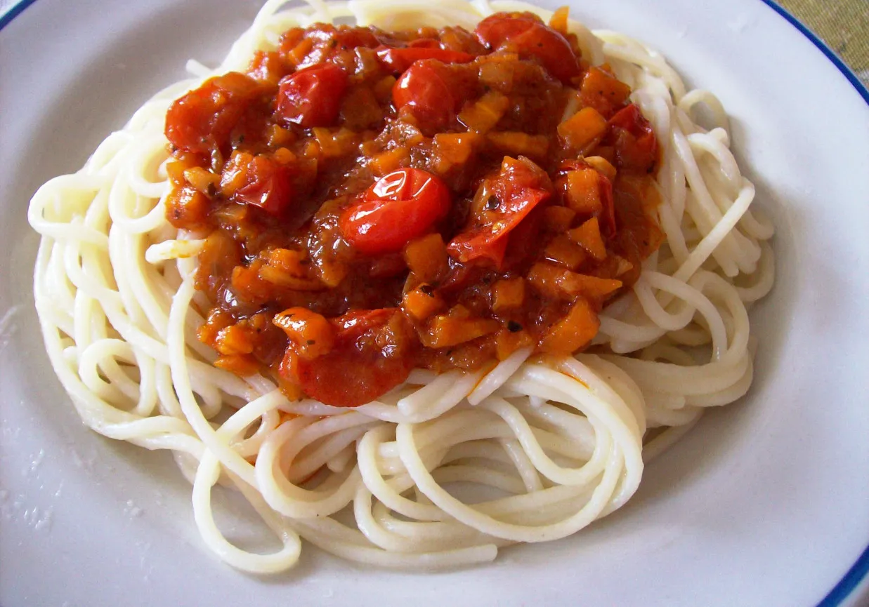 Zdjęcie Prosty przepis na spaghetti z pomidorów, który zachwyci Twoje podniebienie