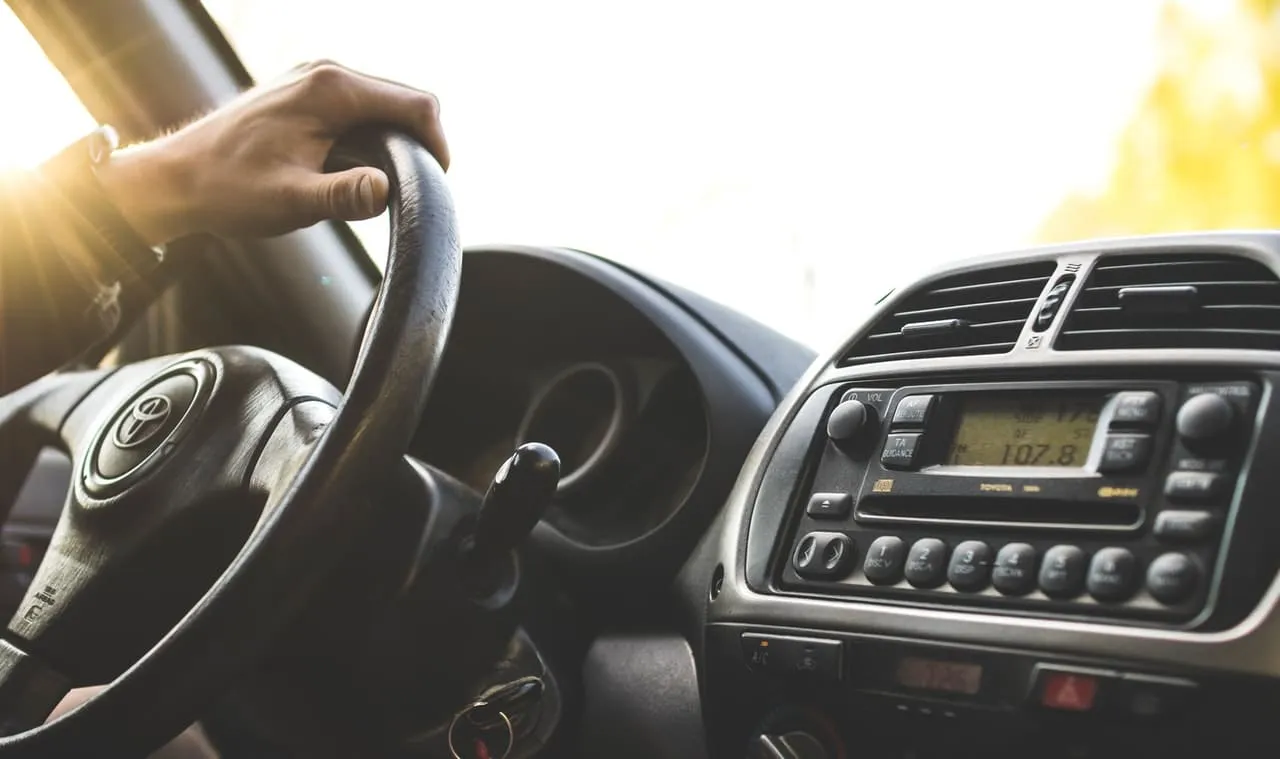 Zdjęcie Uszkodzony zawór SCV w Toyocie: 7 najczęstszych objawów awarii silnika