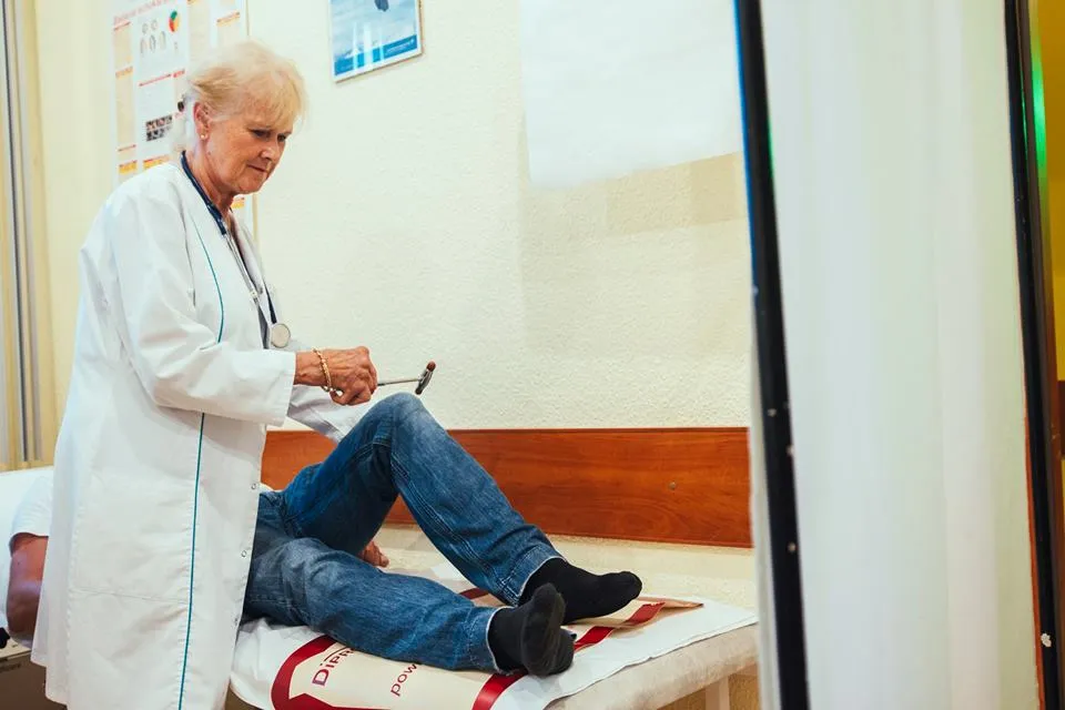 Zdjęcie Jak wygląda badanie neurologiczne kręgosłupa i co warto wiedzieć?