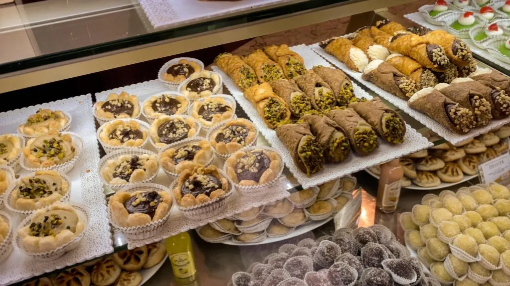 Zdjęcie Gdzie zjeść w Trapani? Najlepsze restauracje i lokalne specjały