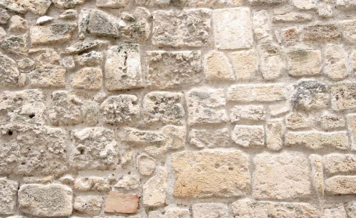Zdjęcie Faut-il isoler un mur en pierre de 80 cm pour éviter des pertes de chaleur ?