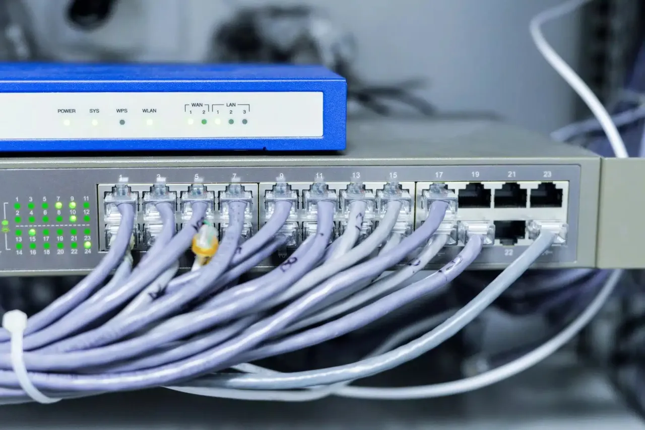 Zdjęcie Jak podłączyć internet z Wi-Fi na kabel i poprawić stabilność połączenia
