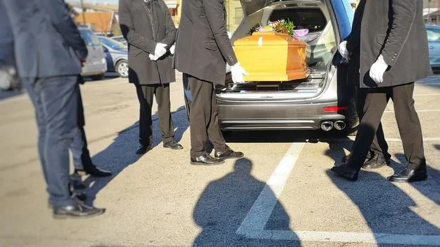 Zdjęcie Czy kremacja jest tańsza? Sprawdź, ile naprawdę kosztuje pogrzeb