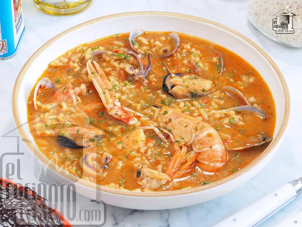 Zdjęcie Cómo preparar una deliciosa paella de marisco caldoso en casa