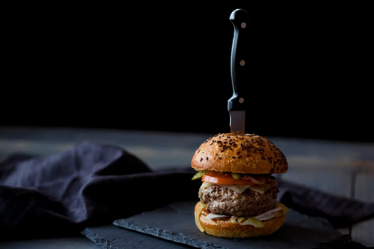 Zdjęcie Jak przyprawić mięso na burgery, by uzyskać intensywny smak