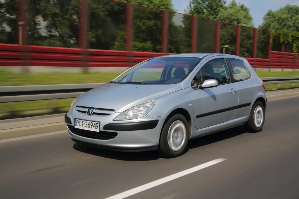 Zdjęcie Ile płynu do chłodnicy peugeot 307? Sprawdź, aby uniknąć awarii
