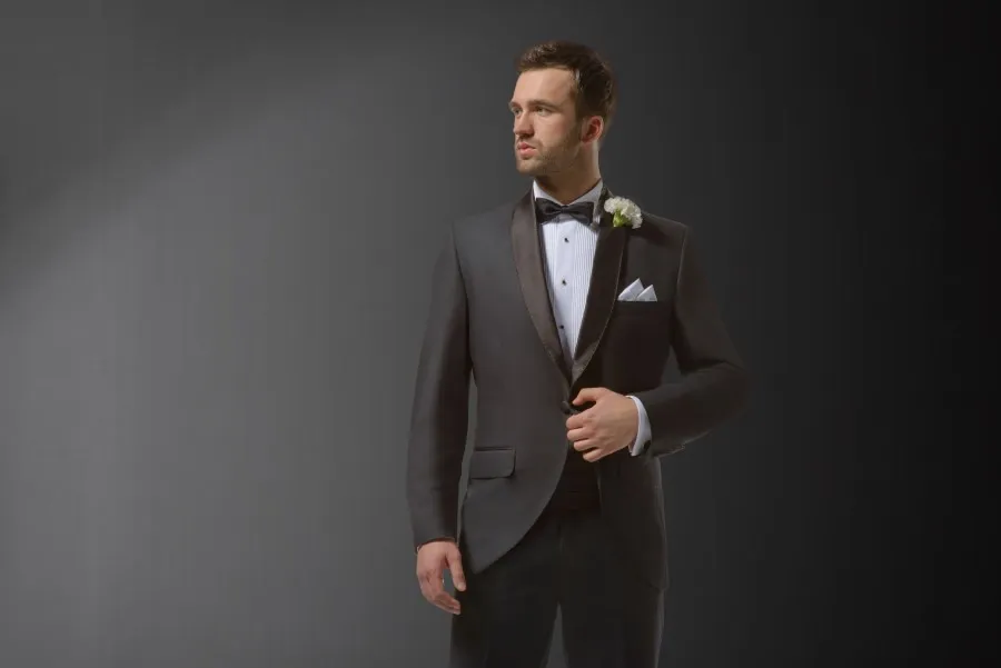 Zdjęcie Jak wybrać idealny krawat na sylwestra? Praktyczny poradnik elegancji