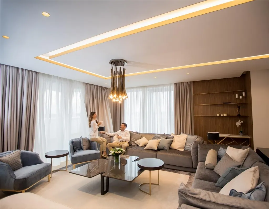 Zdjęcie Jak ukryć karnisz: 5 skutecznych sposobów na estetyczne wnętrze