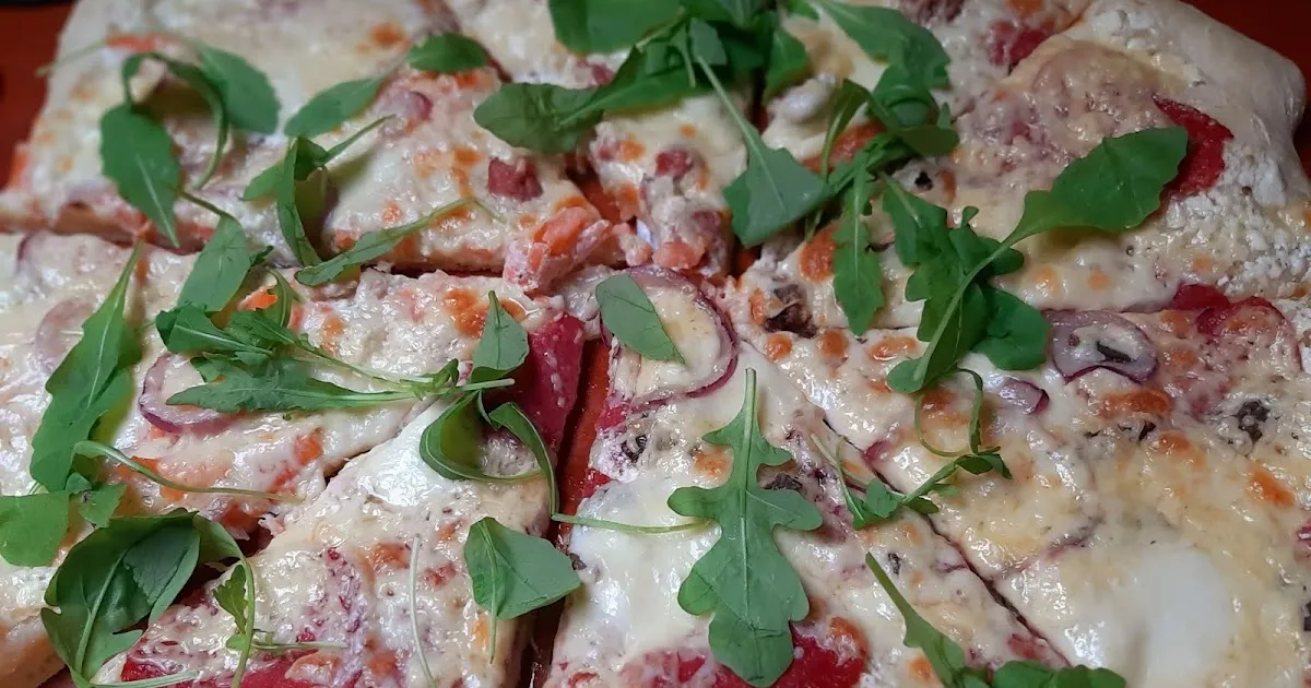 Zdjęcie Pizza bianca co to? Poznaj tajemnice białej pizzy i jej składników