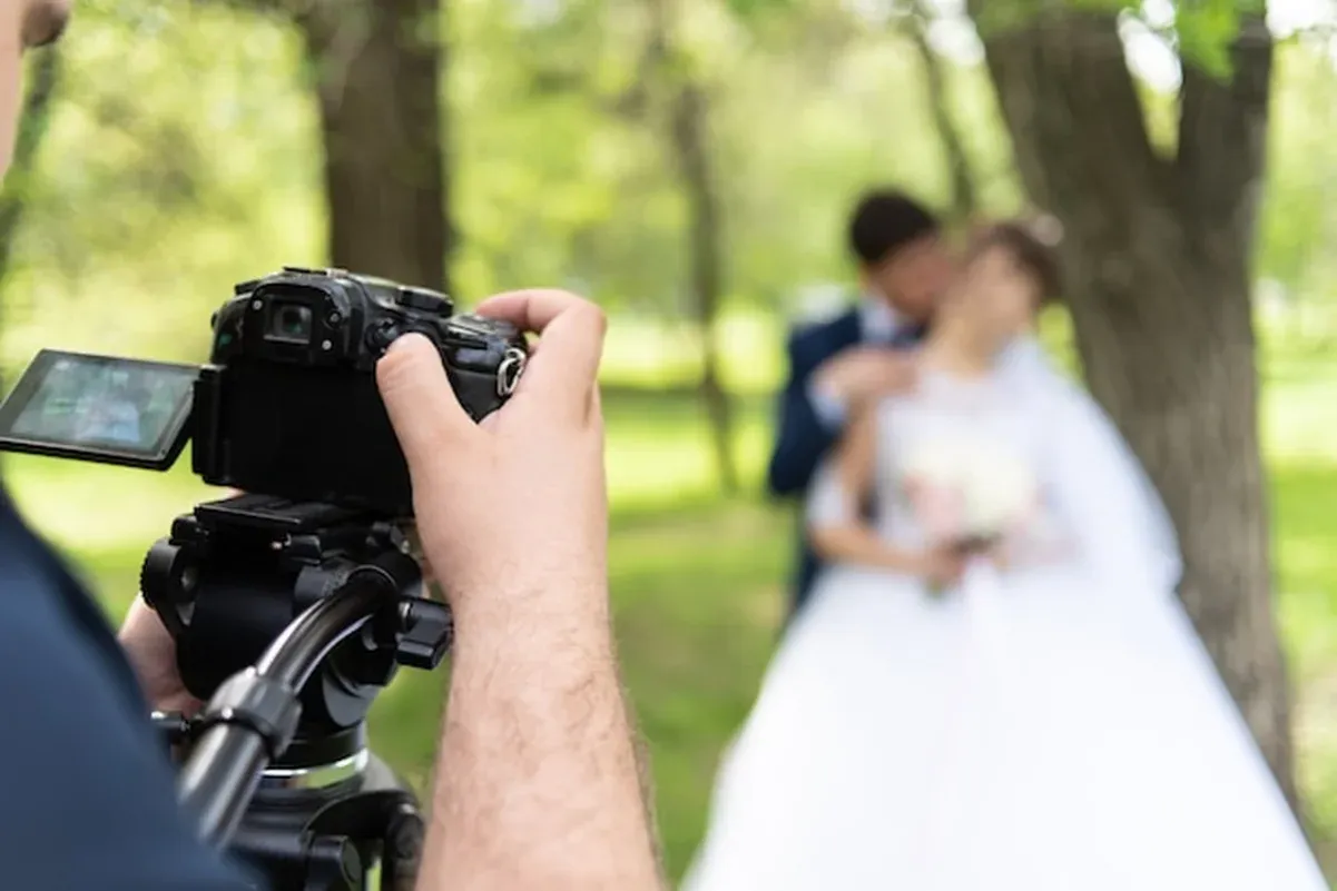 Zdjęcie Ile kosztuje fotograf i kamerzysta na wesele? Ceny, które zaskoczą