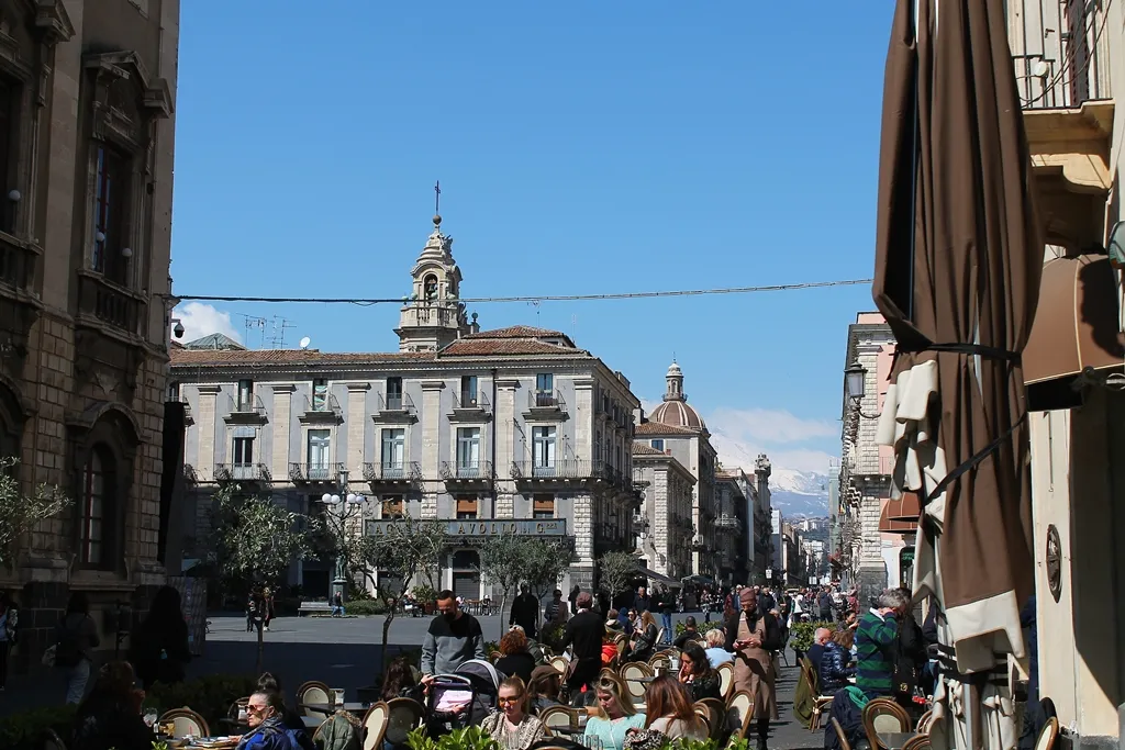 Zdjęcie Czy w Katanii jest bezpiecznie? Odkryj zagrożenia i bezpieczne miejsca