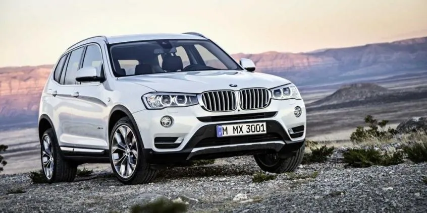 Zdjęcie Gdzie znajdują się bezpieczniki w BMW X3 F25? Oto odpowiedzi