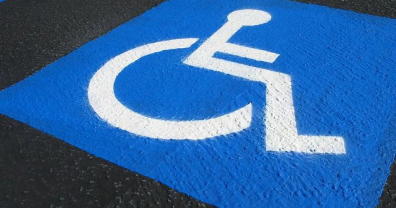 Zdjęcie Czy osoby niepełnosprawne muszą płacić za parking w Twoim mieście?