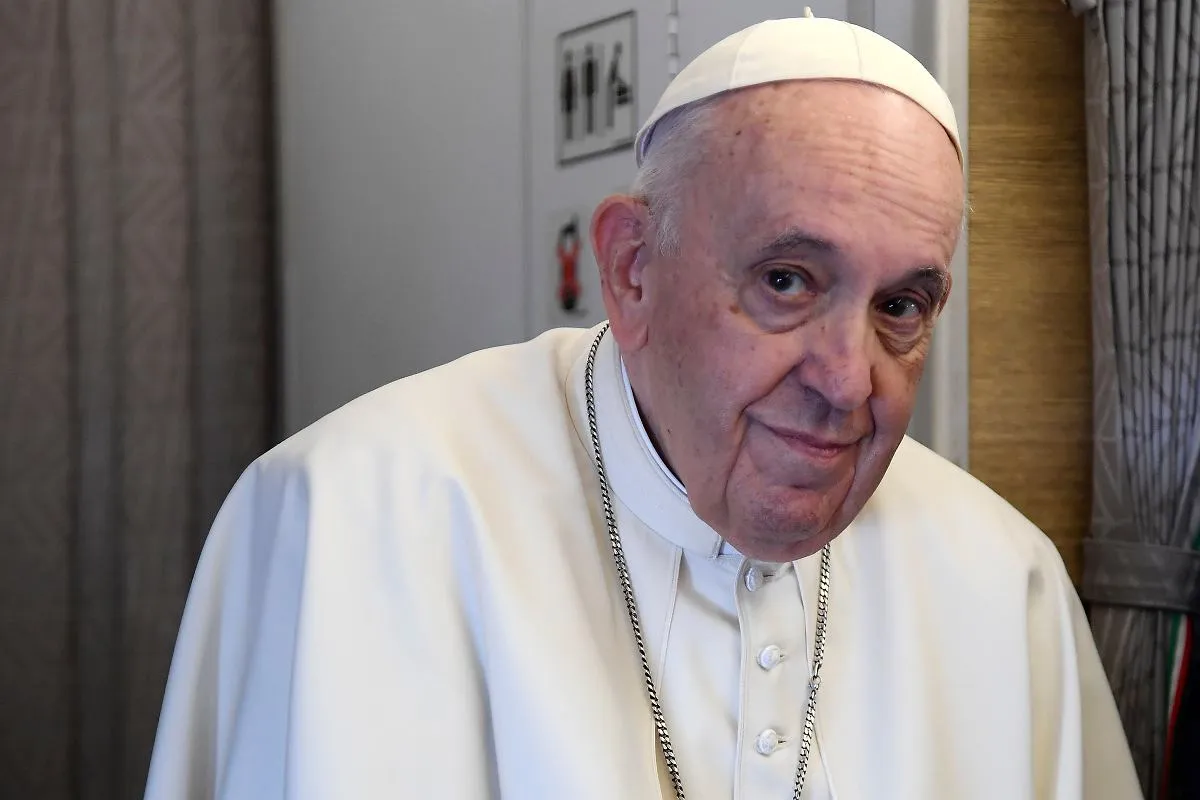 Zdjęcie Ile języków zna papież Franciszek i jak wpływają one na jego pontyfikat?