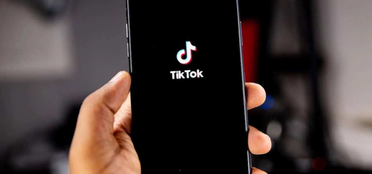 Zdjęcie Dlaczego TikTok ucina zasięgi i jak poprawić widoczność treści