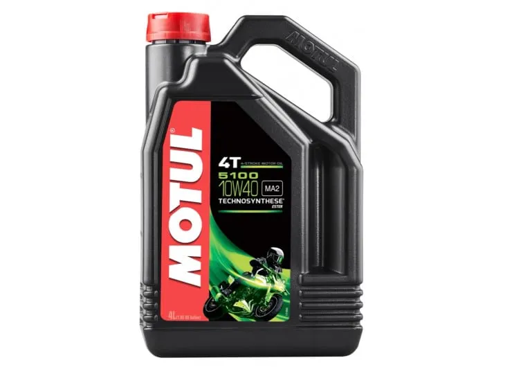 Zdjęcie Motul 5100 vs 7100 – który olej motocyklowy zapewni lepszą ochronę?