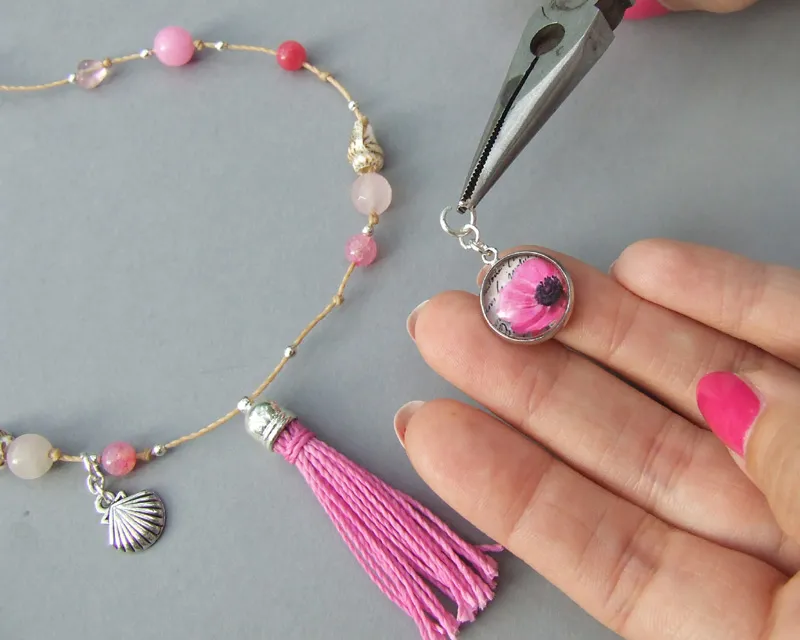 Zdjęcie Jak zrobić naszyjnik ze sznurka woskowanego - proste i efektowne sposoby