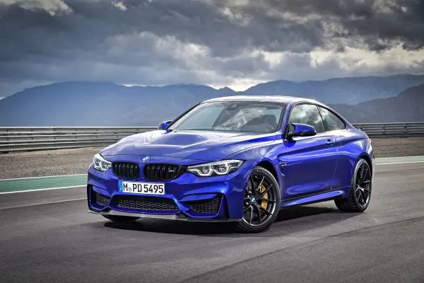 Zdjęcie BMW M4 F80 – Niezrównana moc i osiągi w klasie sportowych aut