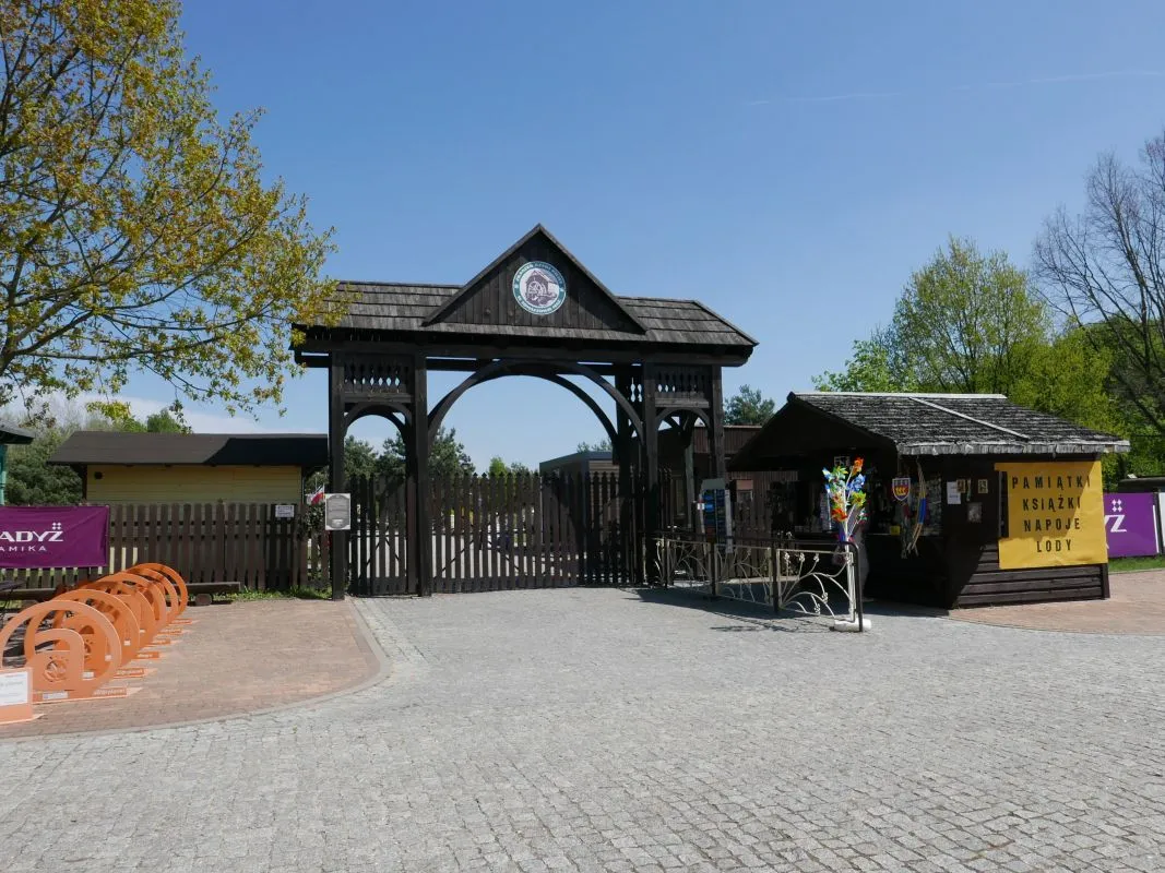 Zdjęcie Skansen w Ochli – odkryj fascynującą historię i wyjątkowe wystawy