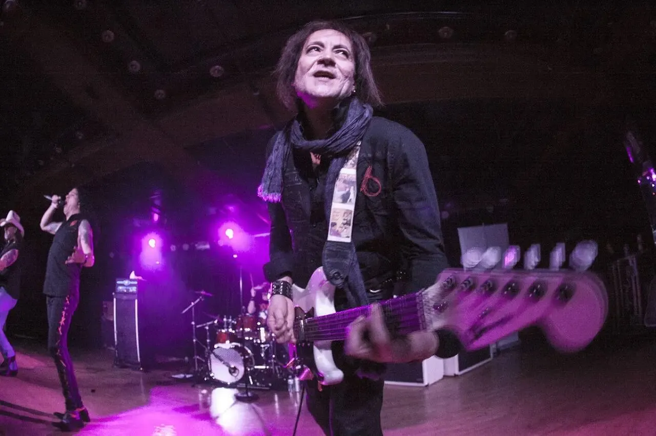 Zdjęcie 7 fascynujących faktów o legendarnym gitarzyście Jake E. Lee!
