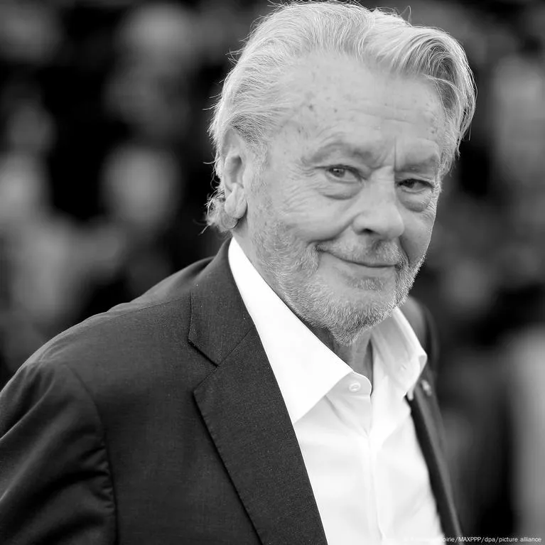 Zdjęcie Alain Delon aktor: niezwykłe życie i niezapomniane filmy legendy kina
