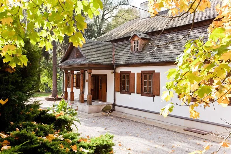 Zdjęcie Odkryj fascynującą historię dworku Kościuszków w Lublinie i jego atrakcje