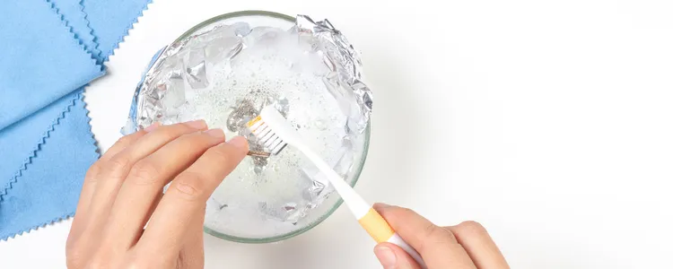 Zdjęcie Jak czyścić srebro sodą – skuteczne metody i cenne wskazówki