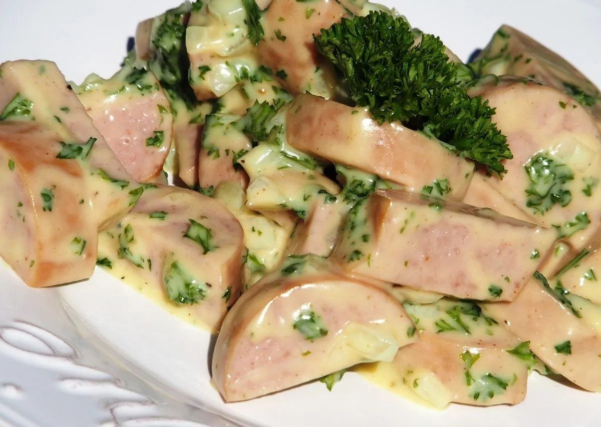 Zdjęcie Recette facile de salade de cervelas lyonnaise pour un repas savoureux