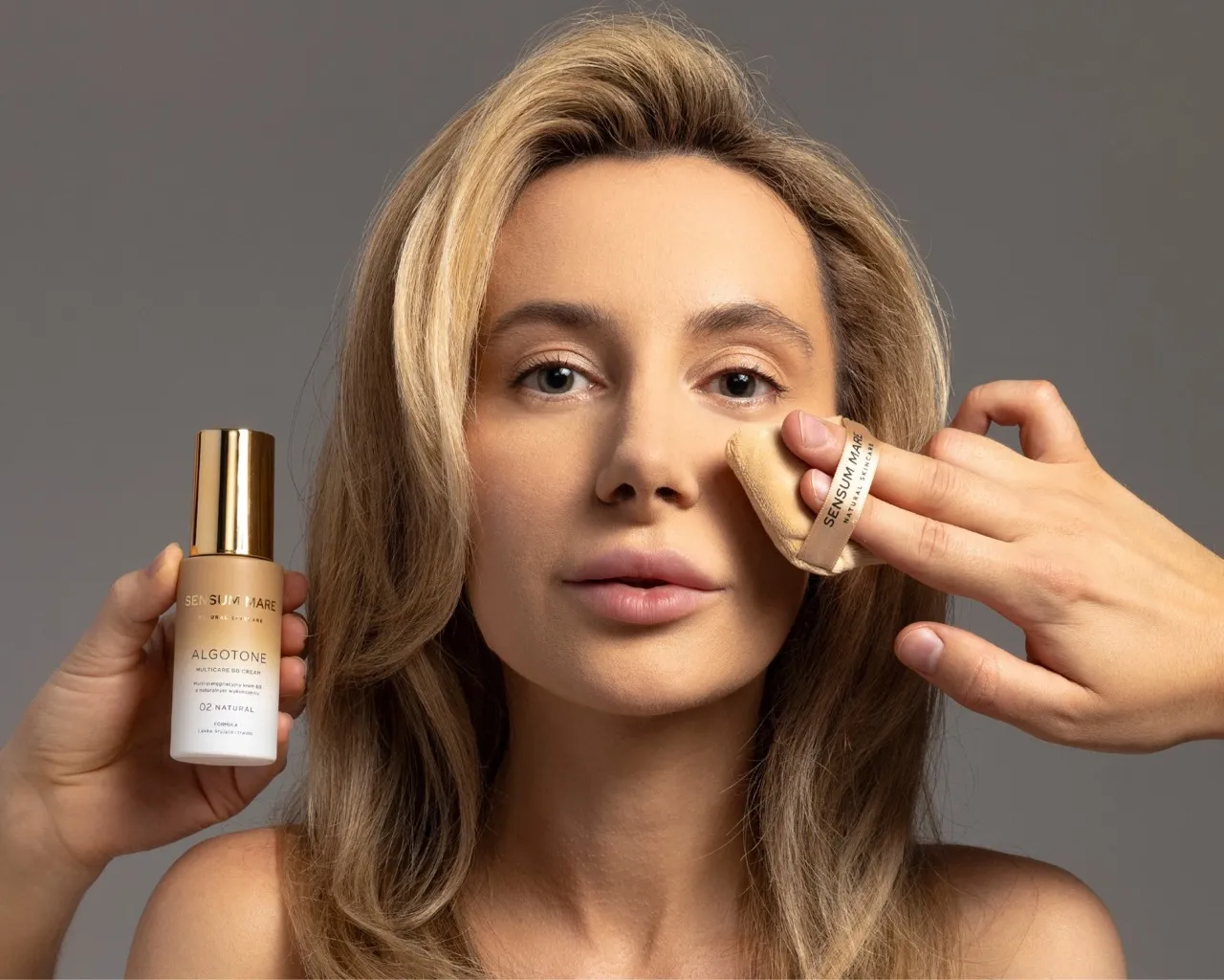 Zdjęcie Makijaż niszczy cerę? Prawda, mity i jak dbać o sk&oacute;rę